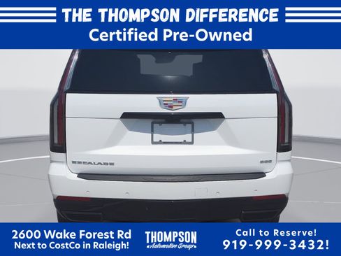 Used 2025 Cadillac Escalade Sport Platinum w/ LPO, Floor Liner Package AWD/4WD image 4