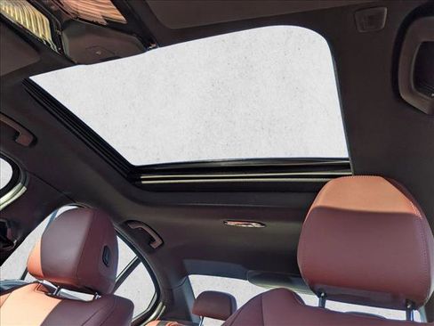 Used 2024 BMW 330i Sedan image 14