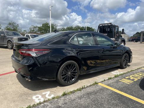 Used 2023 Toyota Camry XSE image 2