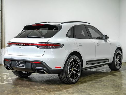 Used 2024 Porsche Macan AWD/4WD image 8