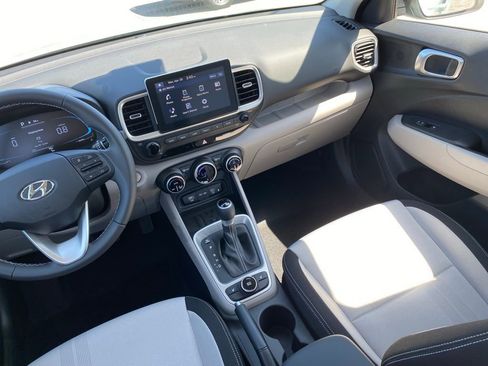 New 2026 Hyundai Venue SEL FWD image 28