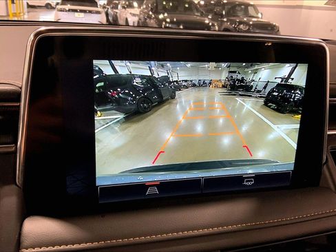 Used 2023 GMC Yukon XL AT4 image 26