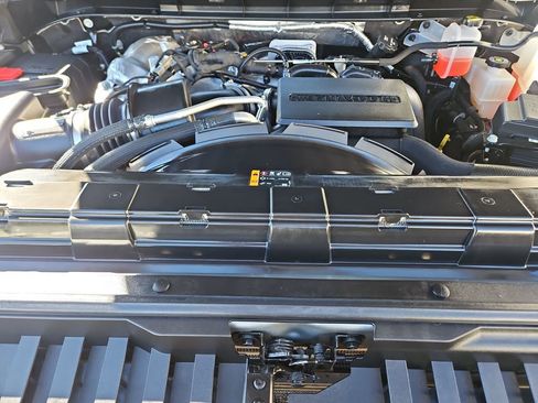 Used 2025 Chevrolet Silverado 3500 LTZ w/ LTZ Convenience Package image 21