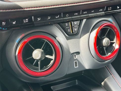 Used 2024 Chevrolet Blazer RS w/ Enhanced Convenience Package image 16