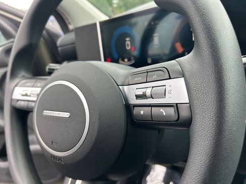 Used 2025 Hyundai Tucson SEL image 18