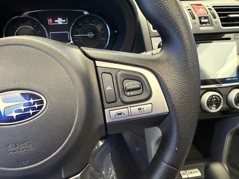 Used 2018 Subaru Forester 2.5i Premium AWD/4WD image 17