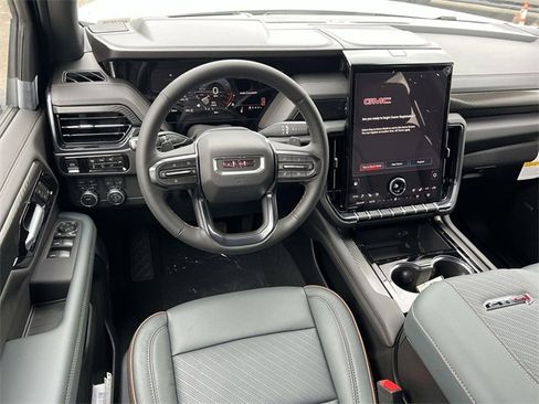 New 2026 GMC Yukon XL AT4 w/ AT4 Premium Package image 11