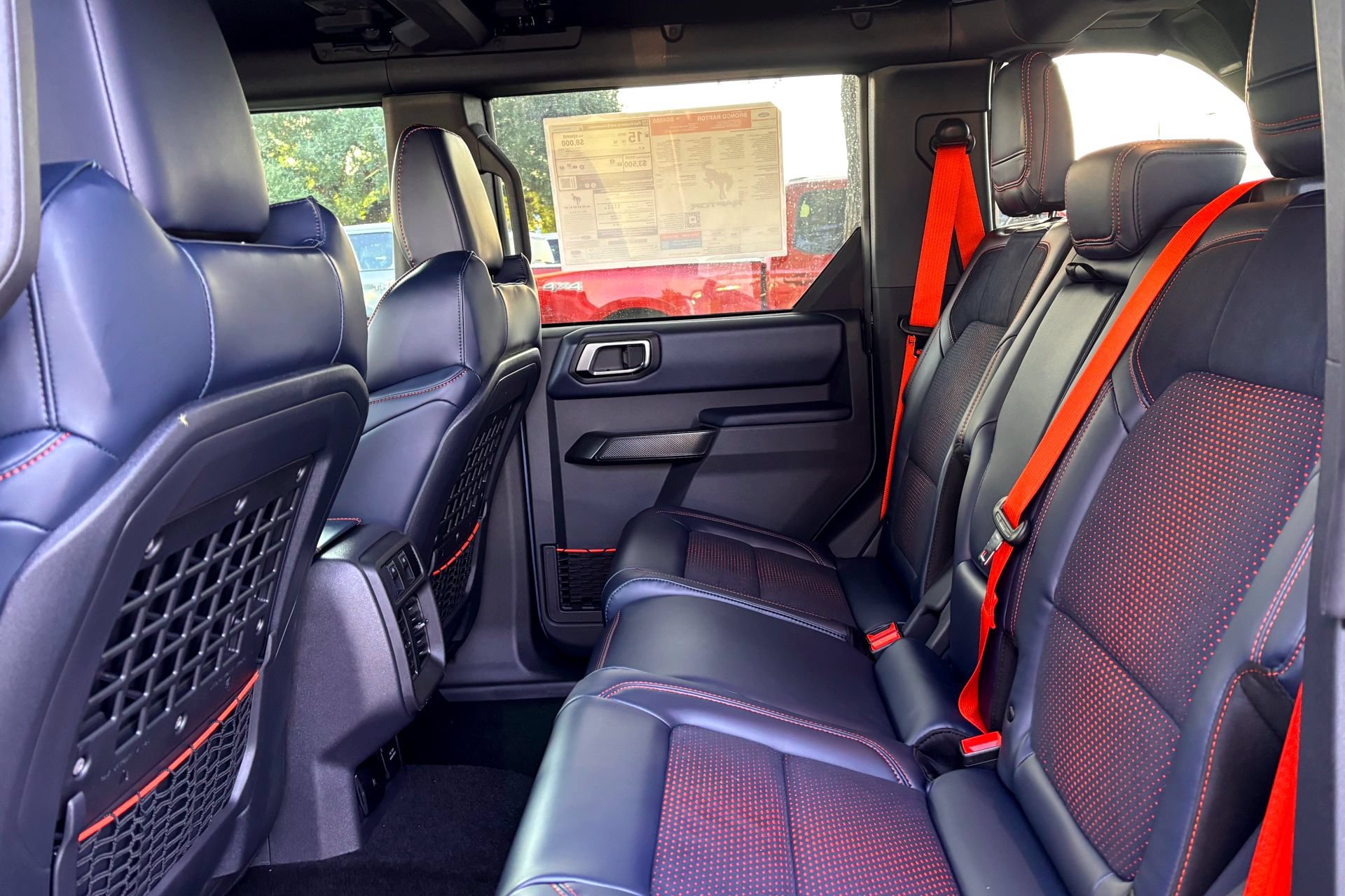 New 2025 Ford Bronco Raptor w/ Interior Carbon Fiber Pack AWD/4WD image 22