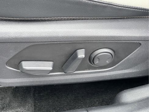 Used 2023 Kia Sportage EX image 23