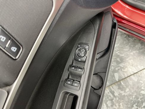 Used 2019 Ford Fusion SE image 9