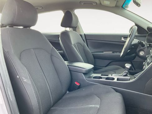 Used 2020 Kia Optima LX image 17