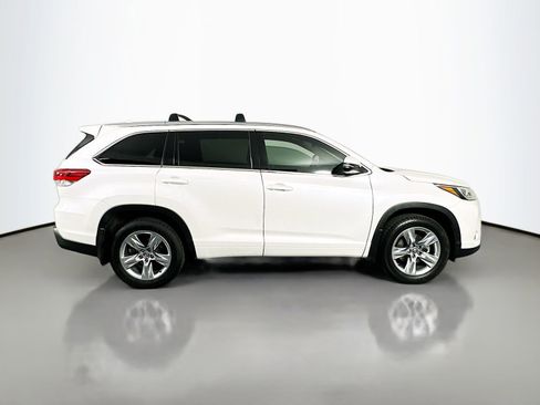Used 2017 Toyota Highlander Limited AWD/4WD image 8