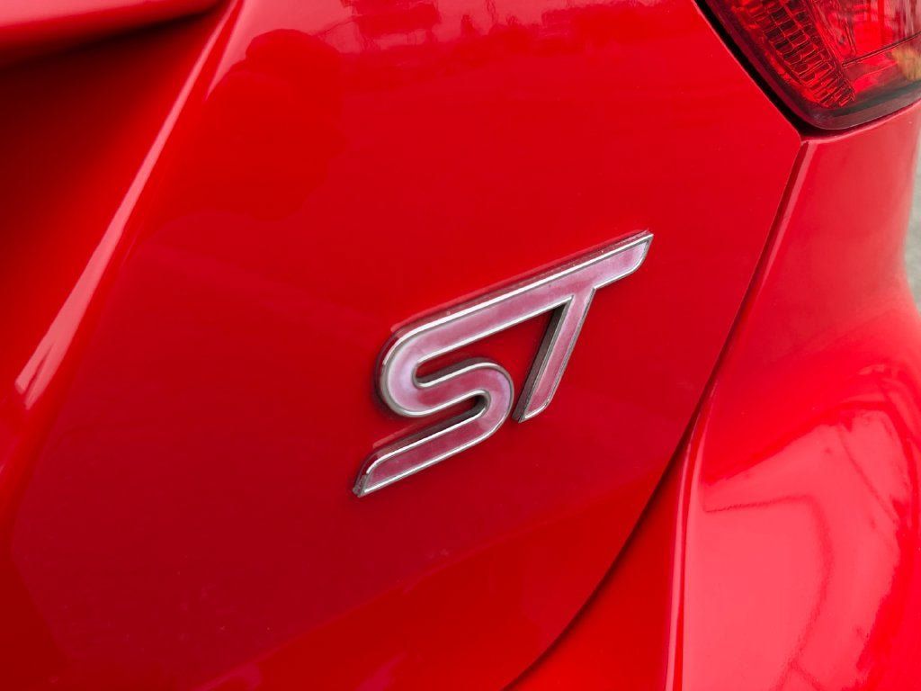 Used 2013 Ford Focus ST FWD image 34