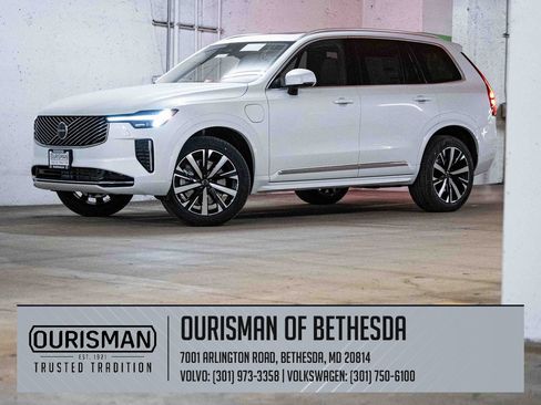 New 2025 Volvo XC90 T8 Core w/ Climate Package image 1