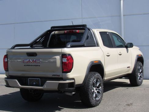 Used 2023 GMC Canyon AT4 w/ LPO, Sports Bar Package AWD/4WD image 6