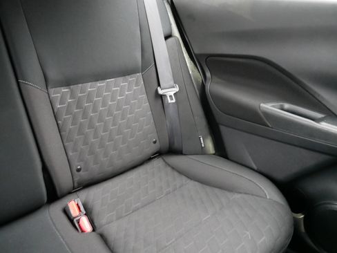 Certified 2024 Nissan Kicks SV image 14