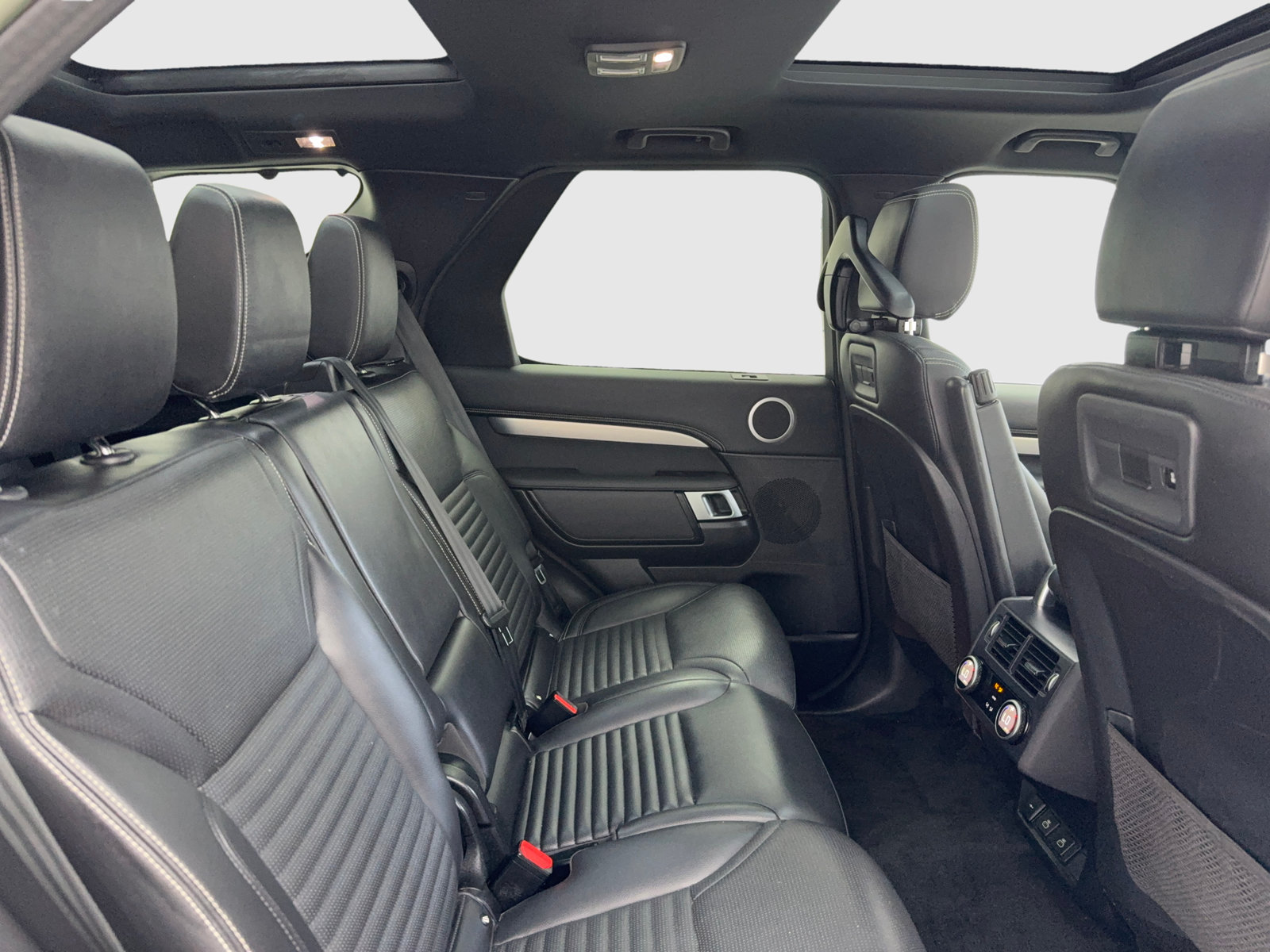 Used 2023 Land Rover Discovery S R-Dynamic AWD/4WD image 48