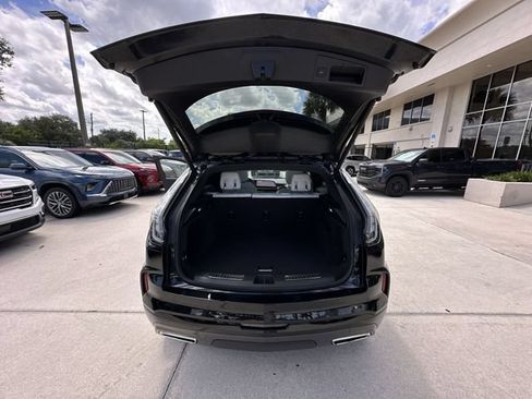 Certified 2024 Cadillac XT4 Sport FWD image 30
