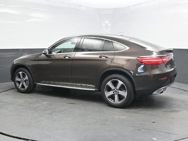 Used 2017 Mercedes-Benz GLC 300 4MATIC Coupe image 4