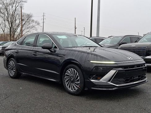 New 2026 Hyundai Sonata Limited image 3