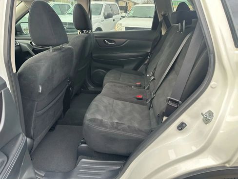 Used 2016 Nissan Rogue SV w/ SV Premium Package image 8