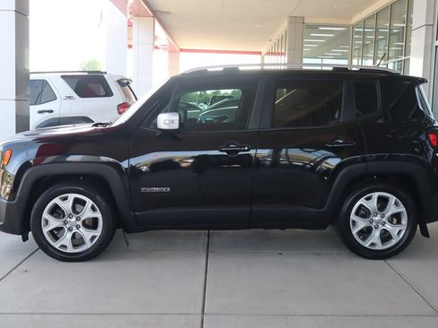 Used 2017 Jeep Renegade Limited FWD image 4