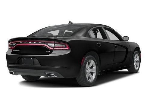 Used 2017 Dodge Charger SXT w/ AWD Plus Group image 3