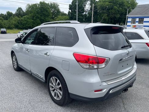 Used 2016 Nissan Pathfinder SL w/ SL Premium Package AWD/4WD image 8