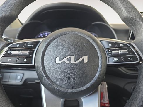 Certified 2023 Kia Forte LXS image 9