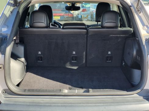 Used 2020 Jeep Cherokee Limited image 30