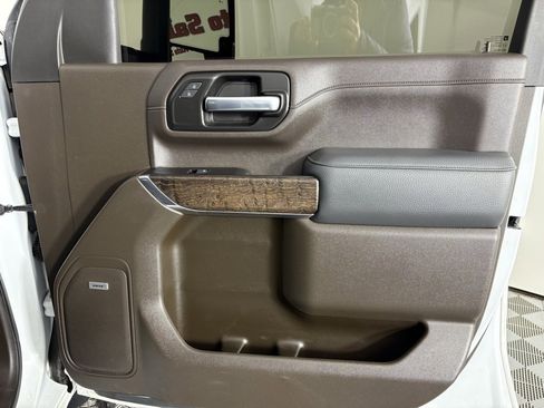 Used 2023 GMC Sierra 2500 Denali image 36