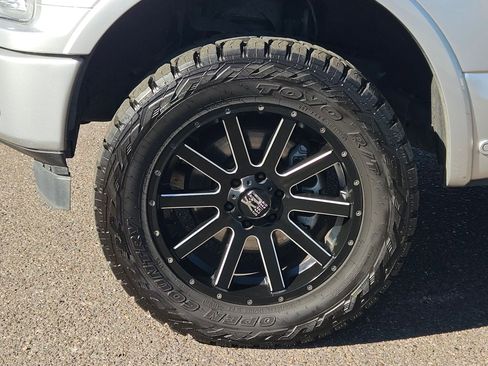 Used 2019 Ford F150 Platinum w/ Equipment Group 701A Luxury image 10