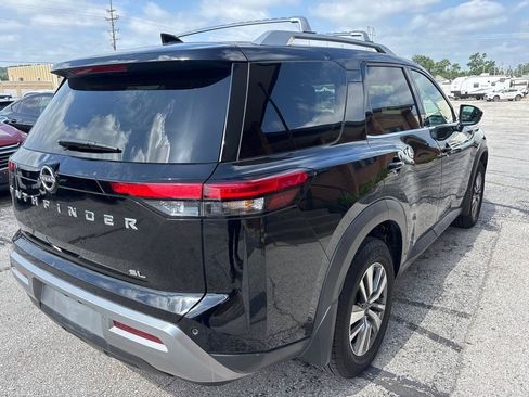 Used 2022 Nissan Pathfinder SL FWD image 10