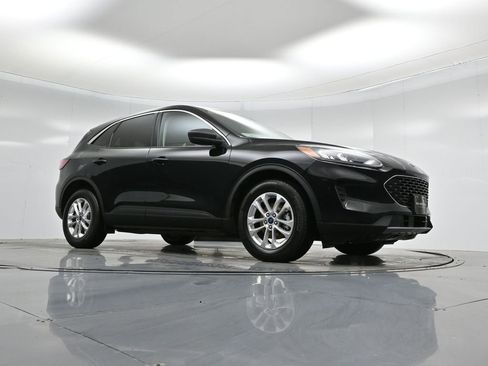 Certified 2022 Ford Escape SE w/ Convenience Package image 4