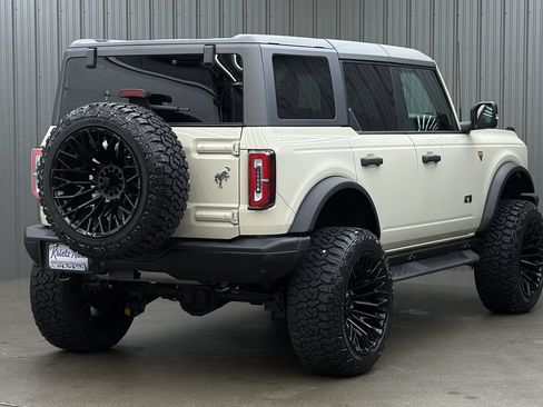 Used 2025 Ford Bronco Badlands AWD/4WD image 5
