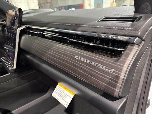 New 2025 GMC Sierra EV Denali image 41