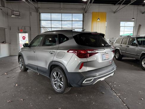 Used 2023 Kia Seltos S w/ Navigation Package image 18