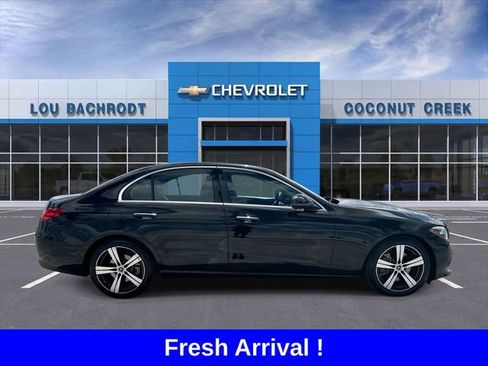 Used 2025 Mercedes-Benz C 300 Sedan image 9