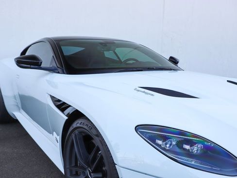 Used 2019 Aston Martin DBS Superleggera RWD image 31