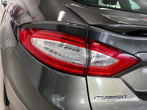 Used 2015 Ford Fusion Titanium image 30