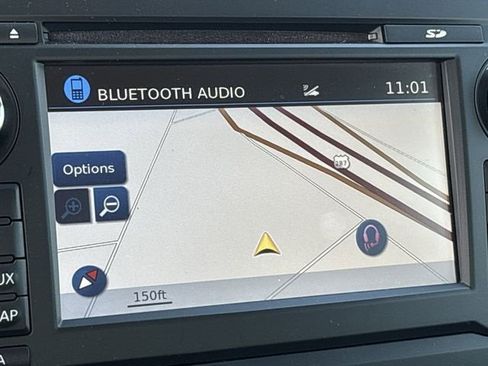 Used 2017 Nissan Titan SL image 14