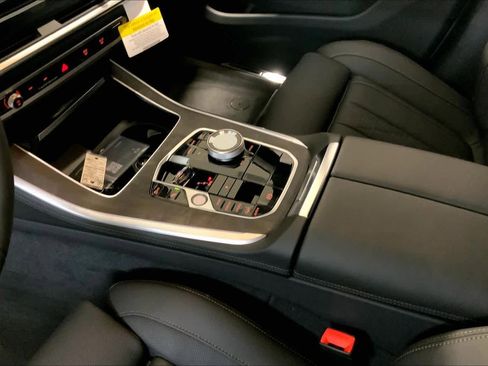 New 2026 BMW X5 M60i w/ Executive Package AWD/4WD image 8