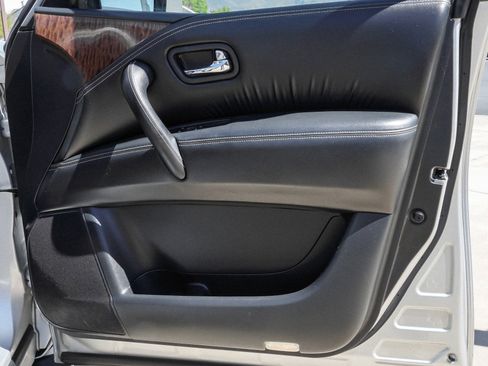 Used 2019 Nissan Armada Platinum w/ Interior Lighting Package image 28