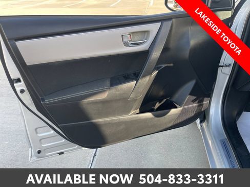 Used 2018 Toyota Corolla LE FWD image 23