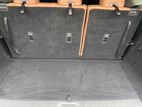 Used 2022 Nissan Pathfinder Platinum image 19