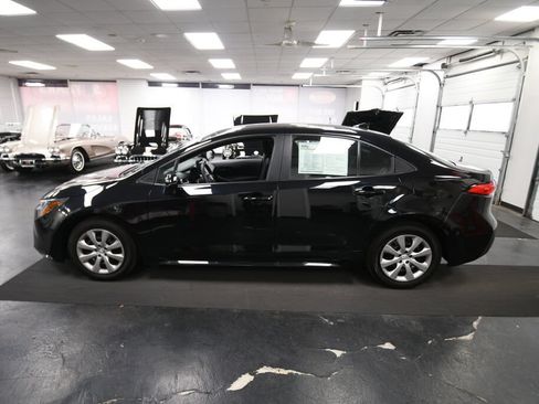 Certified 2024 Toyota Corolla LE FWD image 4