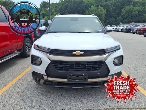 Used 2023 Chevrolet TrailBlazer ACTIV w/ Convenience Package FWD image 2