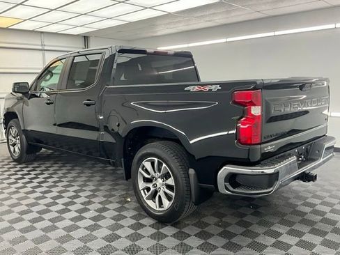Used 2021 Chevrolet Silverado 1500 LT w/ LPO, Dark Essentials Package AWD/4WD image 4