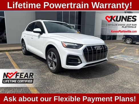 Used 2023 Audi Q5 2.0T Premium w/ Convenience Package AWD/4WD image 2