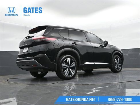 Used 2022 Nissan Rogue SL w/ SL Premium Package image 35